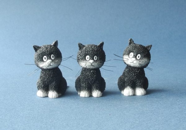 L'Alignement (Cats in a Row) Set of Three