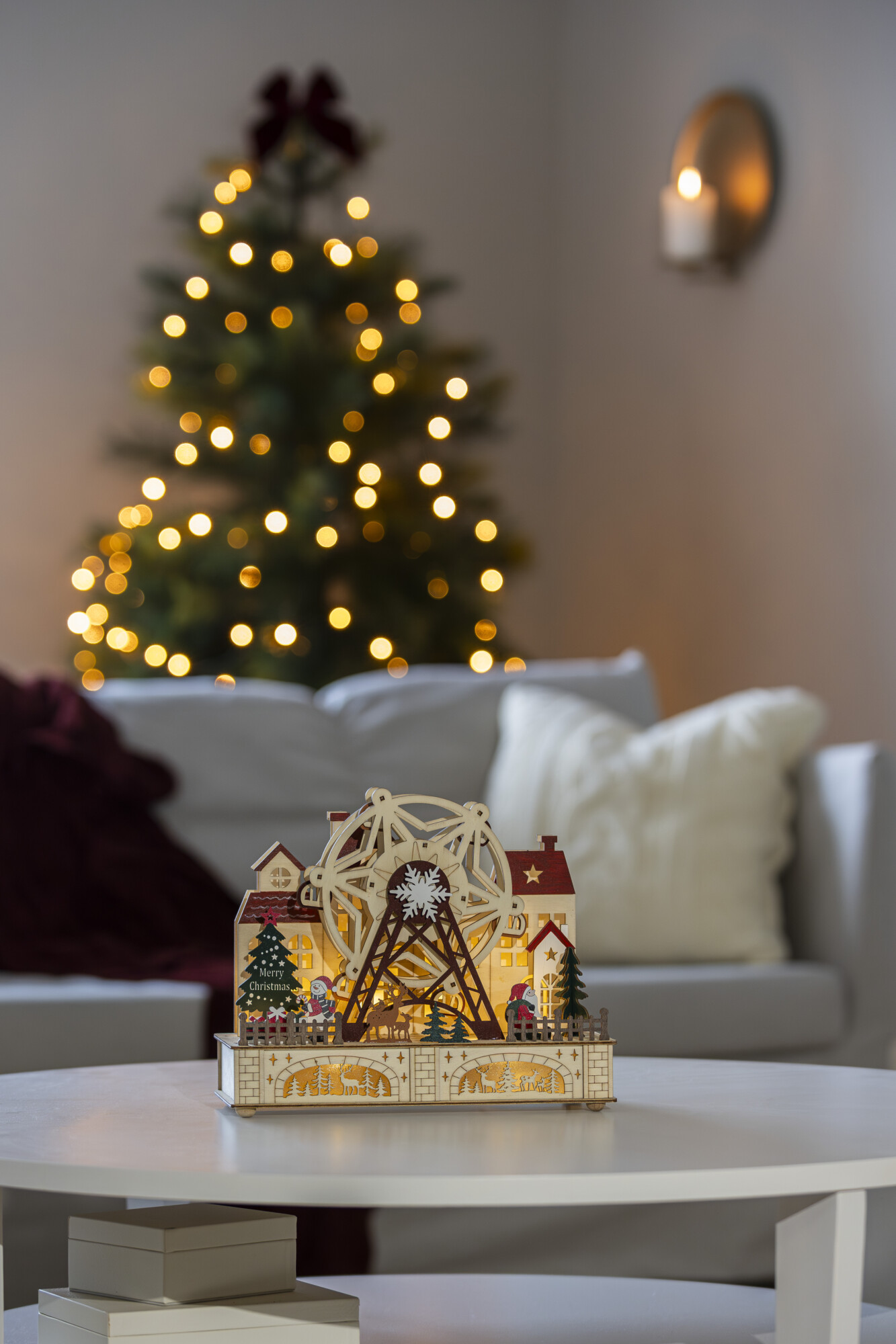 3247-100 Santa's Tivoli 3247-100 Santa's Tivoli