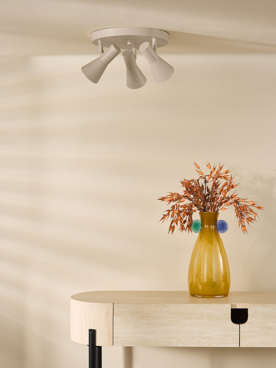 Arnel 3 Light Plate Spotlight Arnel 3 Light Plate Spotlight